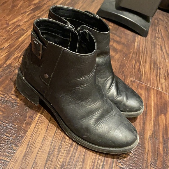 Black ankle boots - Picture 3 of 3